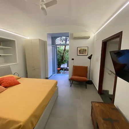 Апартаменты Casa Pontano Неаполь